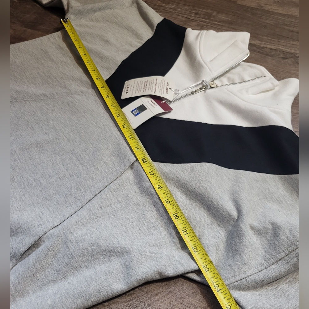 NCAA Nebraska Pullover Quarter Zip Sweatshirt NWT - SMALL - Picture 4 of 8
